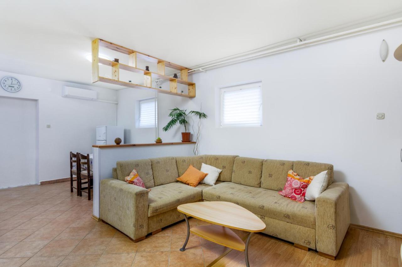 Apartment Buzet 17562A Exterior photo