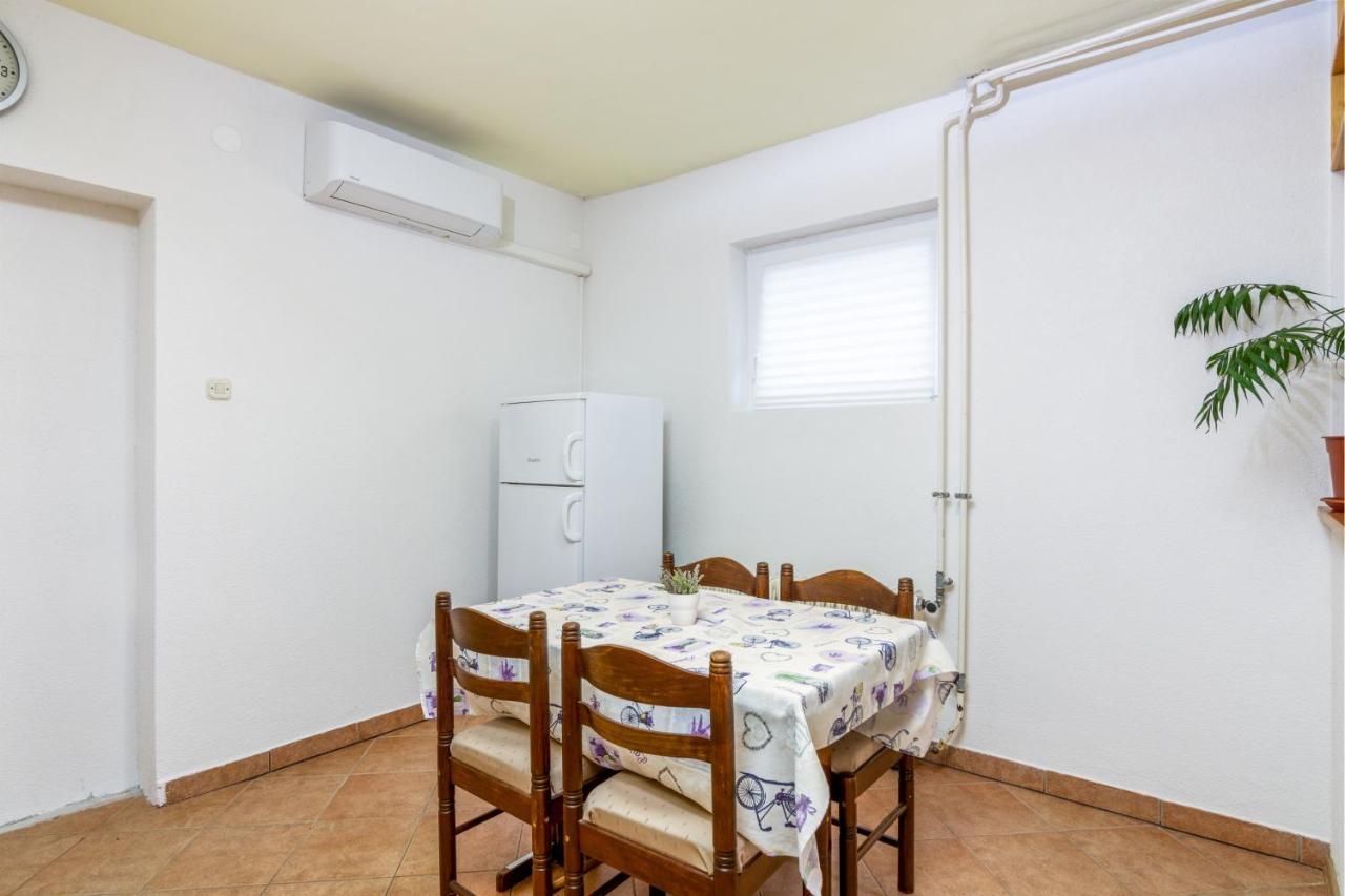 Apartment Buzet 17562A Exterior photo